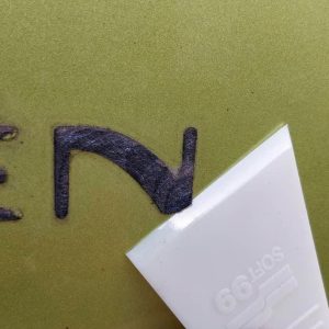 Soft99 Emblem Remover Kit